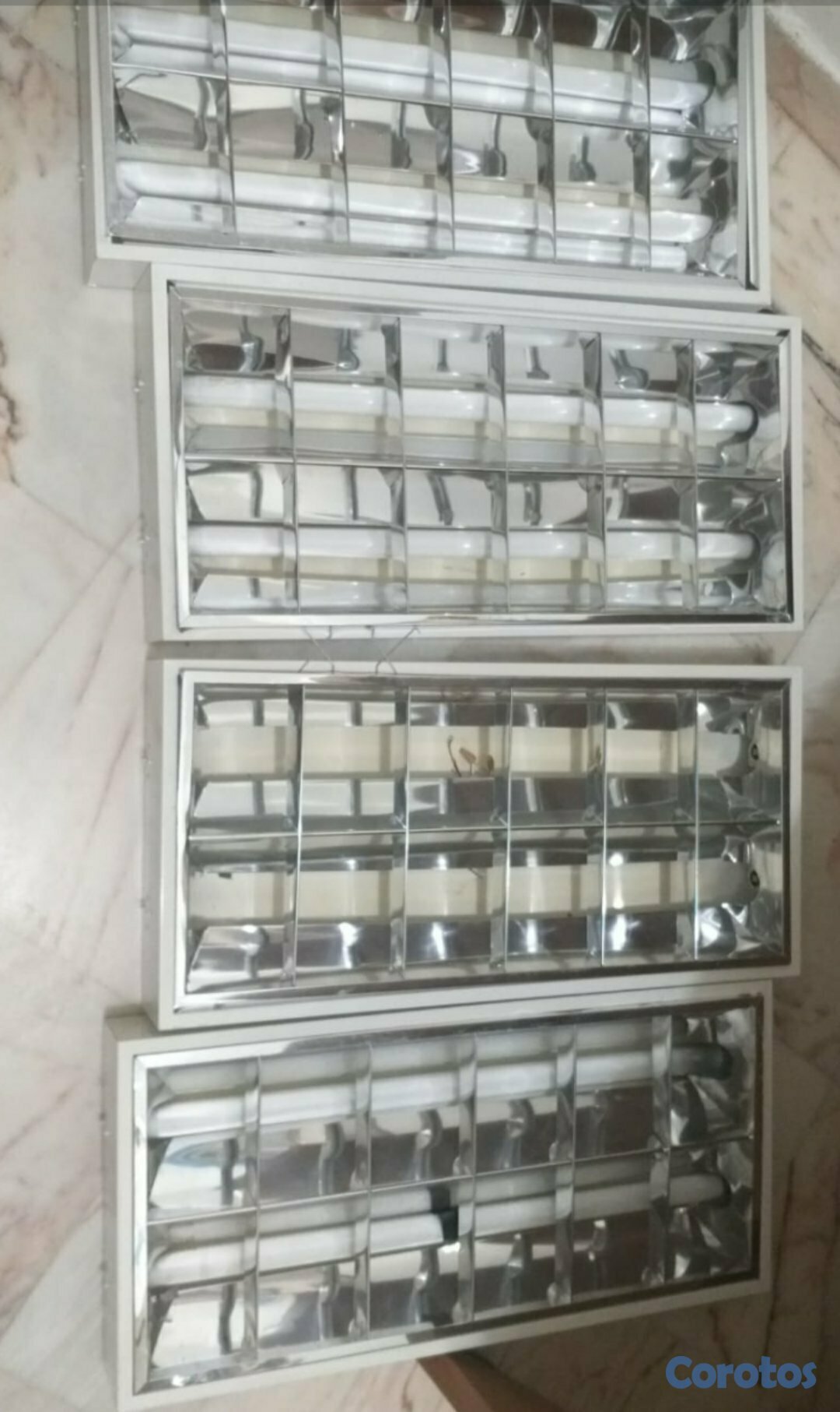 accesorios para electronica - VENDO 4 LAMPARAS PARA OFICINA