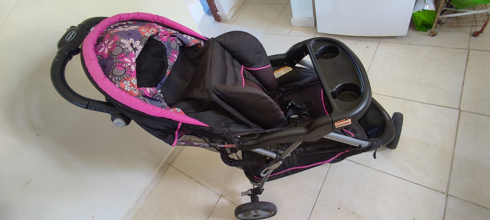 coches y sillas - Coche baby trend, un solo uso..
$6,000