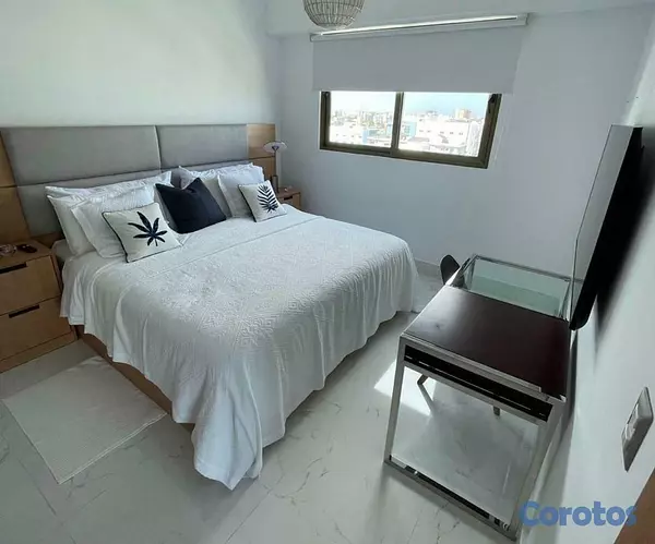 apartamentos - Apartamento amueblado de lujo en Piantini con piscina infinita 3