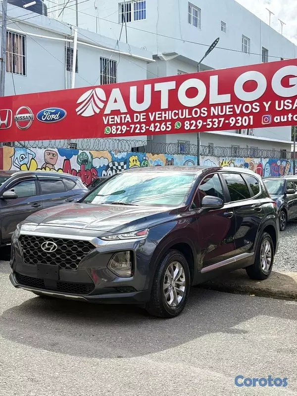 jeepetas y camionetas - Hyundai Santa Fe SE 2020 2