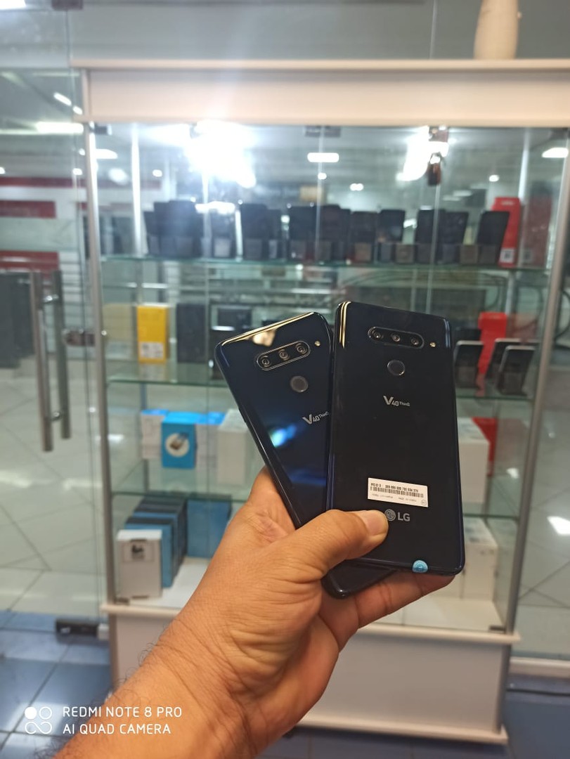 celulares y tabletas - Lg V40 6gb ram 64gb