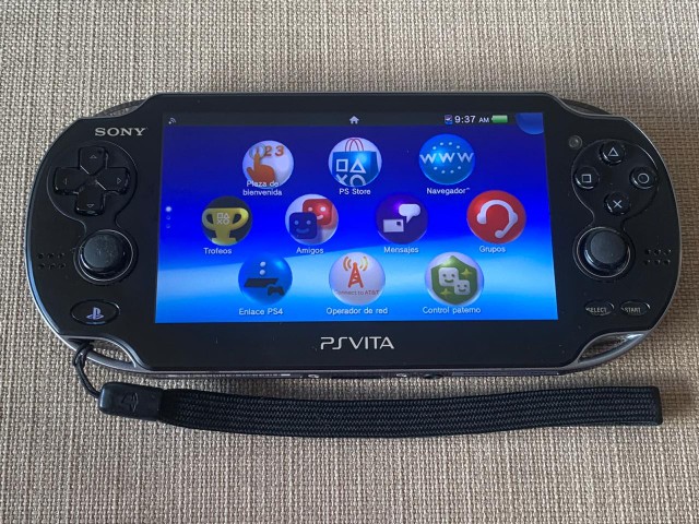 consolas y videojuegos - Cambio o Vendo Psvita como Nuevo por (Xbox One o Ps4).