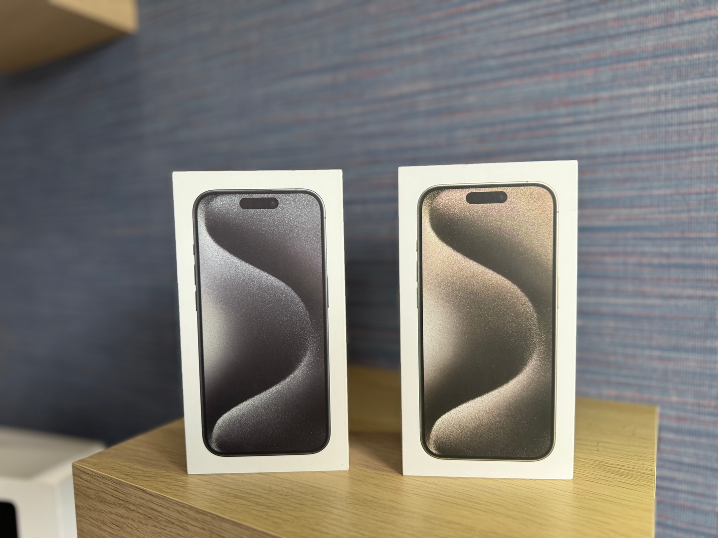 celulares y tabletas - iPhone 15 Pro 256GB E-SIM Nuevos Sellados, Desbloqueados, RD$ 76,500 NEG
