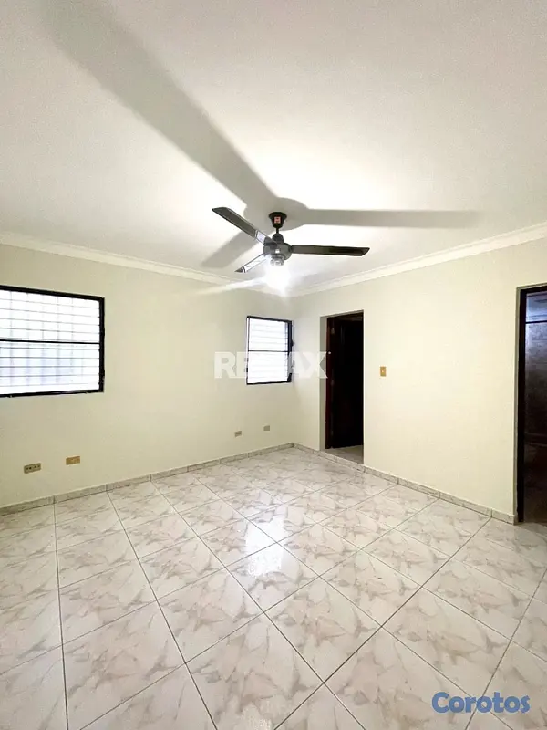 apartamentos - Apartamento en Alquiler en Evaristo Morales 9