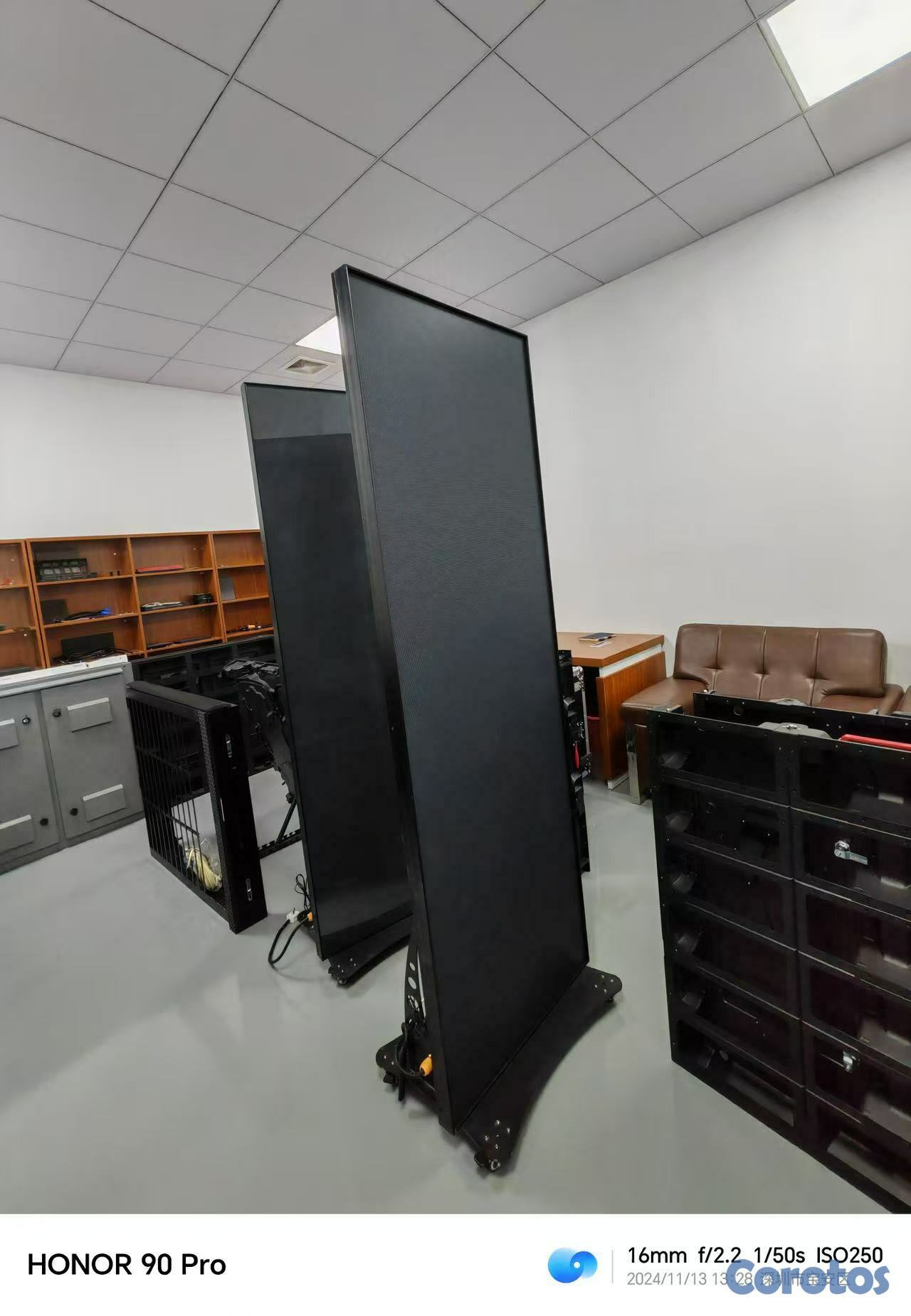 tv - Totem led pantalla nueva 1,50 X 2,00  2