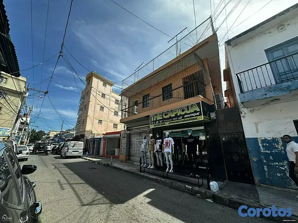 oficinas y locales comerciales - Edificio de uso mixto en Villa Consuelo  7