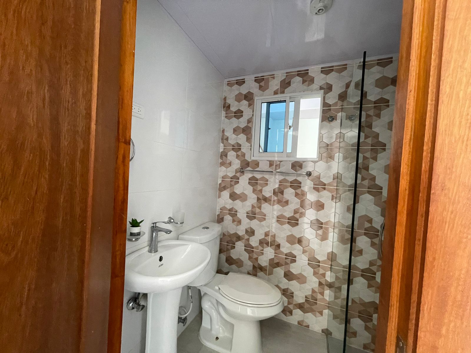 apartamentos - APARTAMENTO EN AV. HISPANOAMERICANA EN VENTA. 5