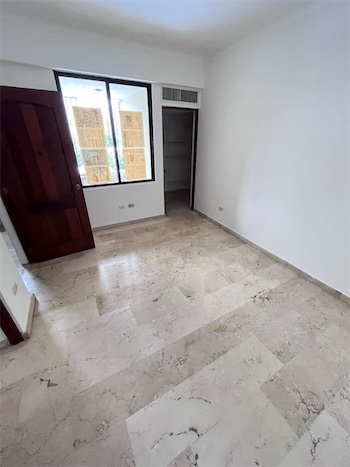 apartamentos - Venta de apartamento con 250mts en Naco Distrito Nacional piso 3  9