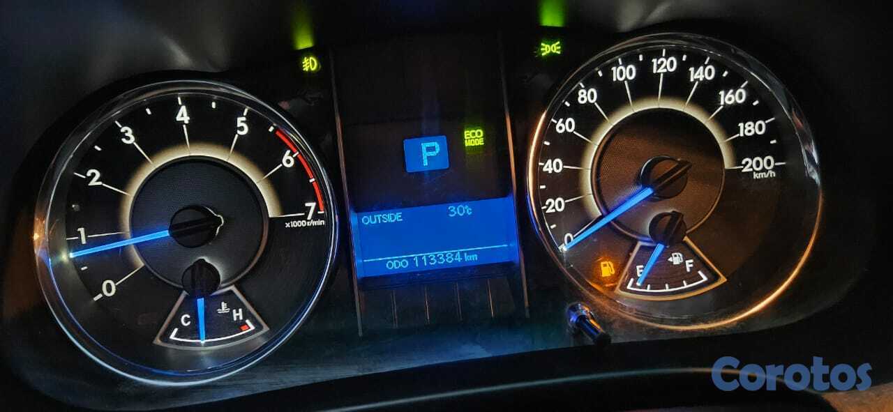 jeepetas y camionetas - Toyota fortuner 2018 10