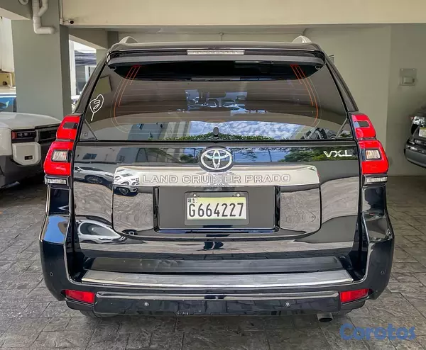 jeepetas y camionetas - Toyota Land Cruiser VXL 2024 5