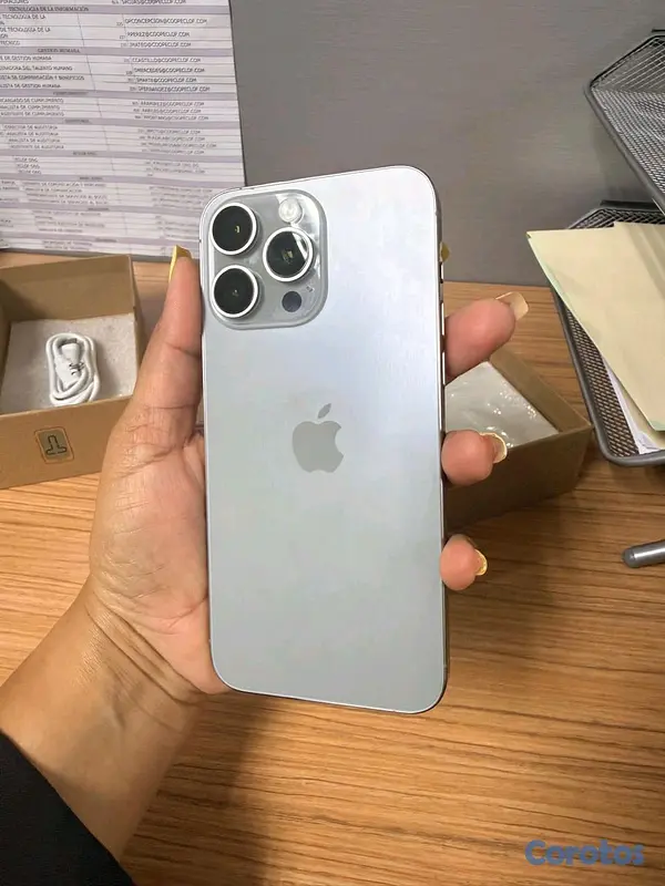 celulares y tabletas - iPhone 15 Pro max total mente factory  5