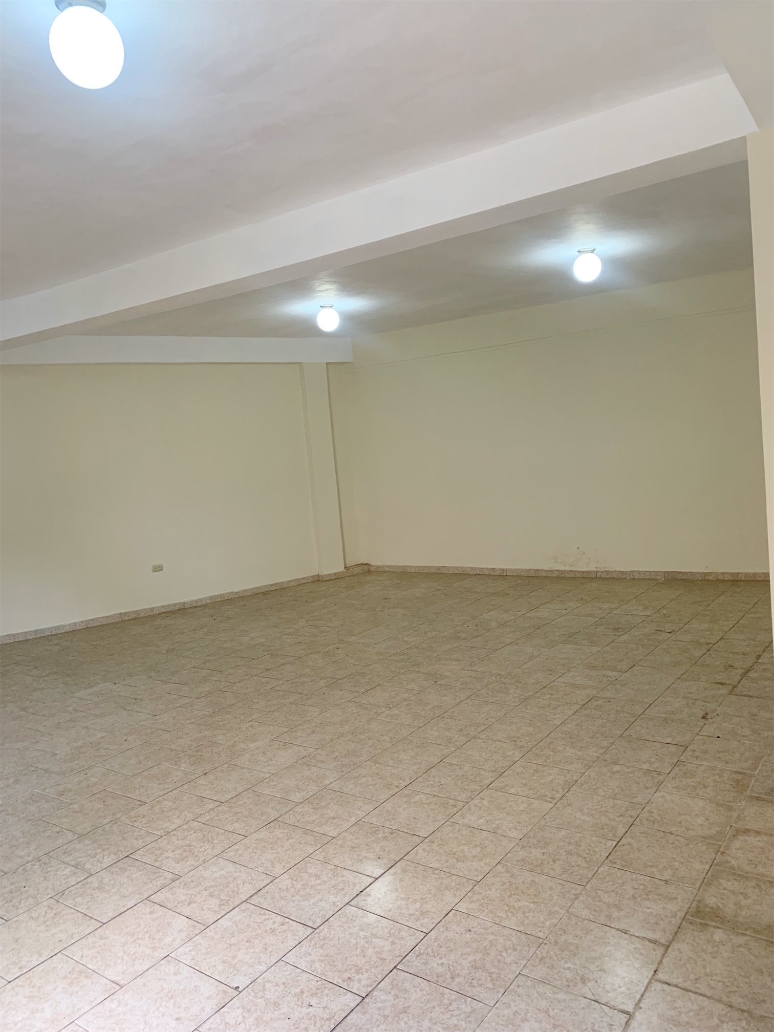 oficinas y locales comerciales - De oportunidad para negocio o vivienda 1