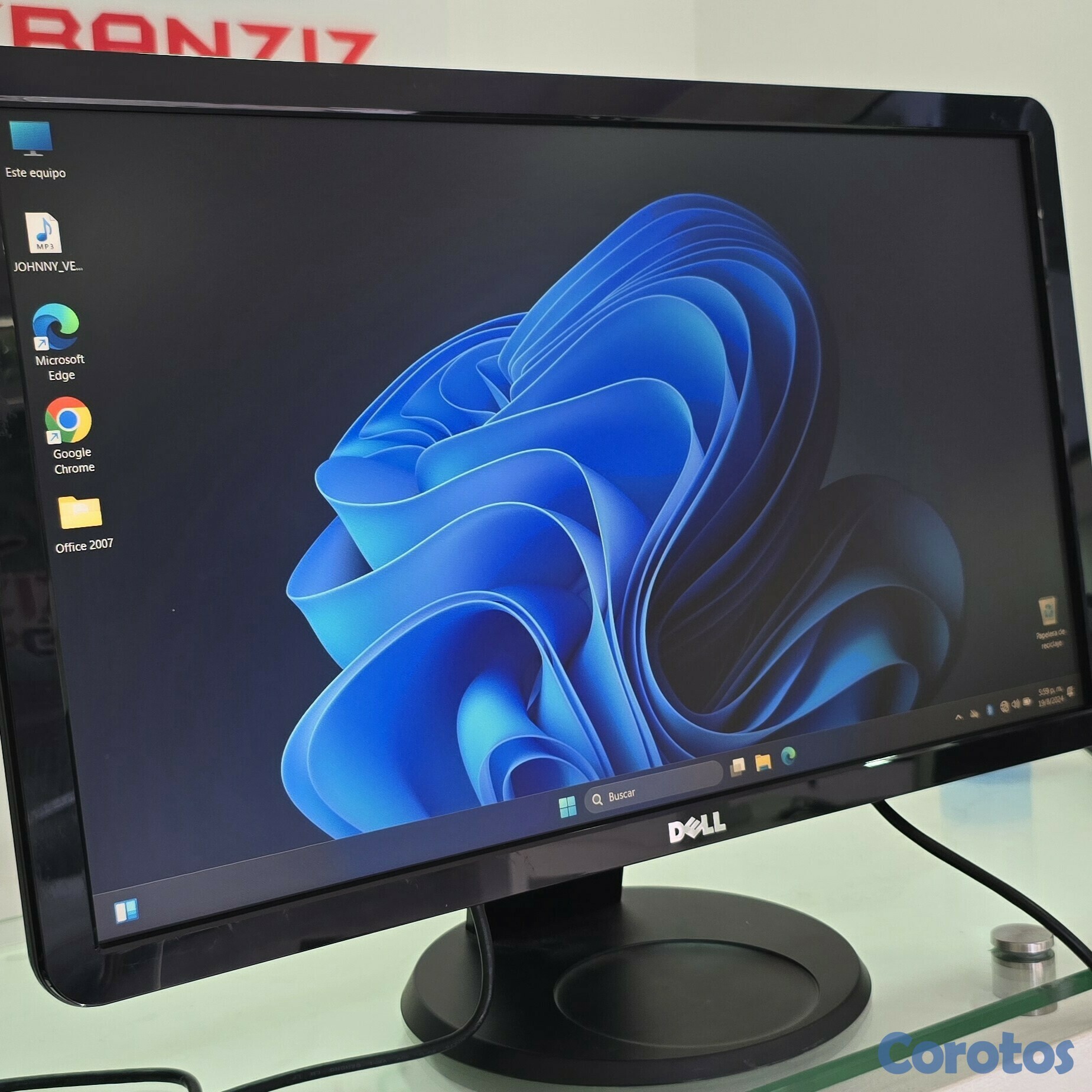 computadoras y laptops - Monitor Dell 24 Pulg Full 1080p hdmi Trae Salida de Audio 1