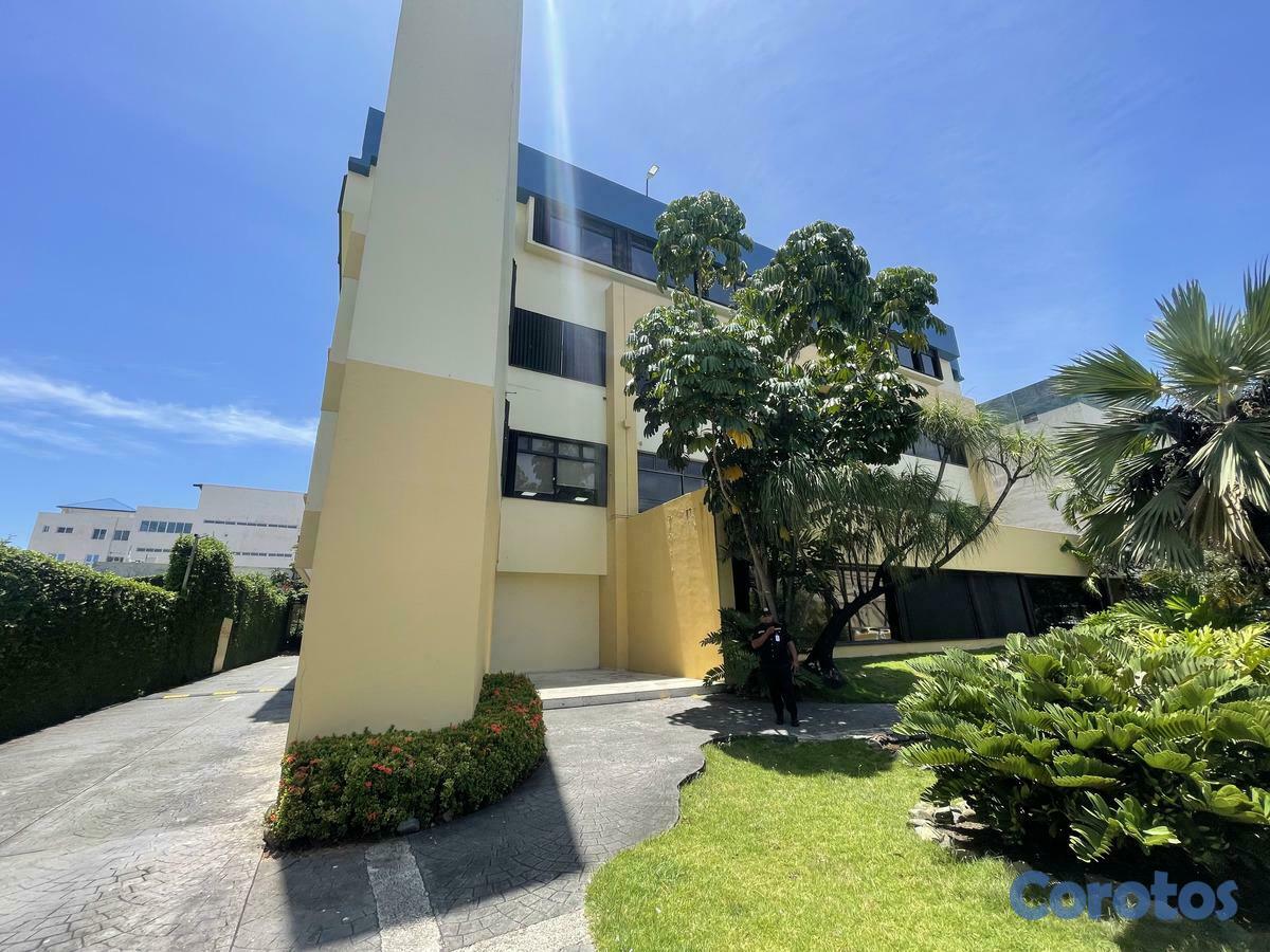 oficinas y locales comerciales - Alquiler oficinas JFK Miraflores Santo Domingo 1