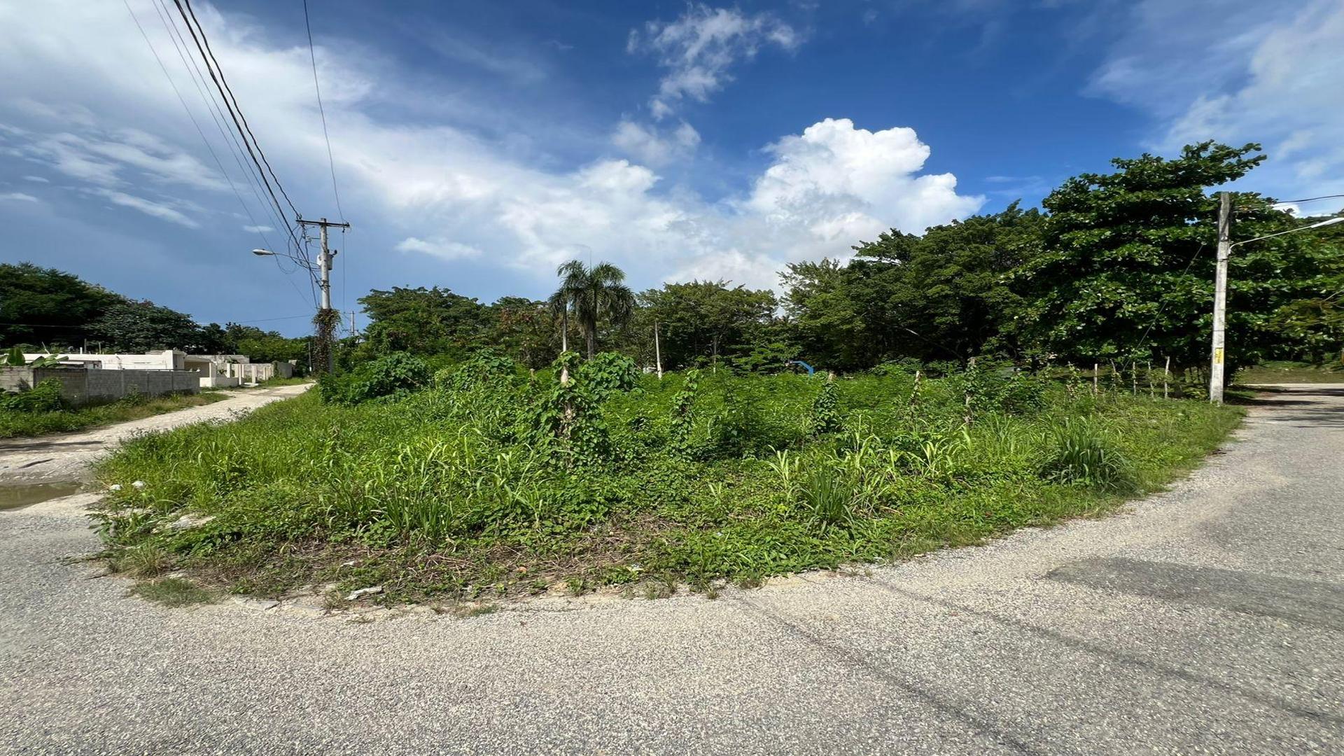solares y terrenos - Solar / Terreno en Venta en Urb Paraíso del Caribe, Bayona 1