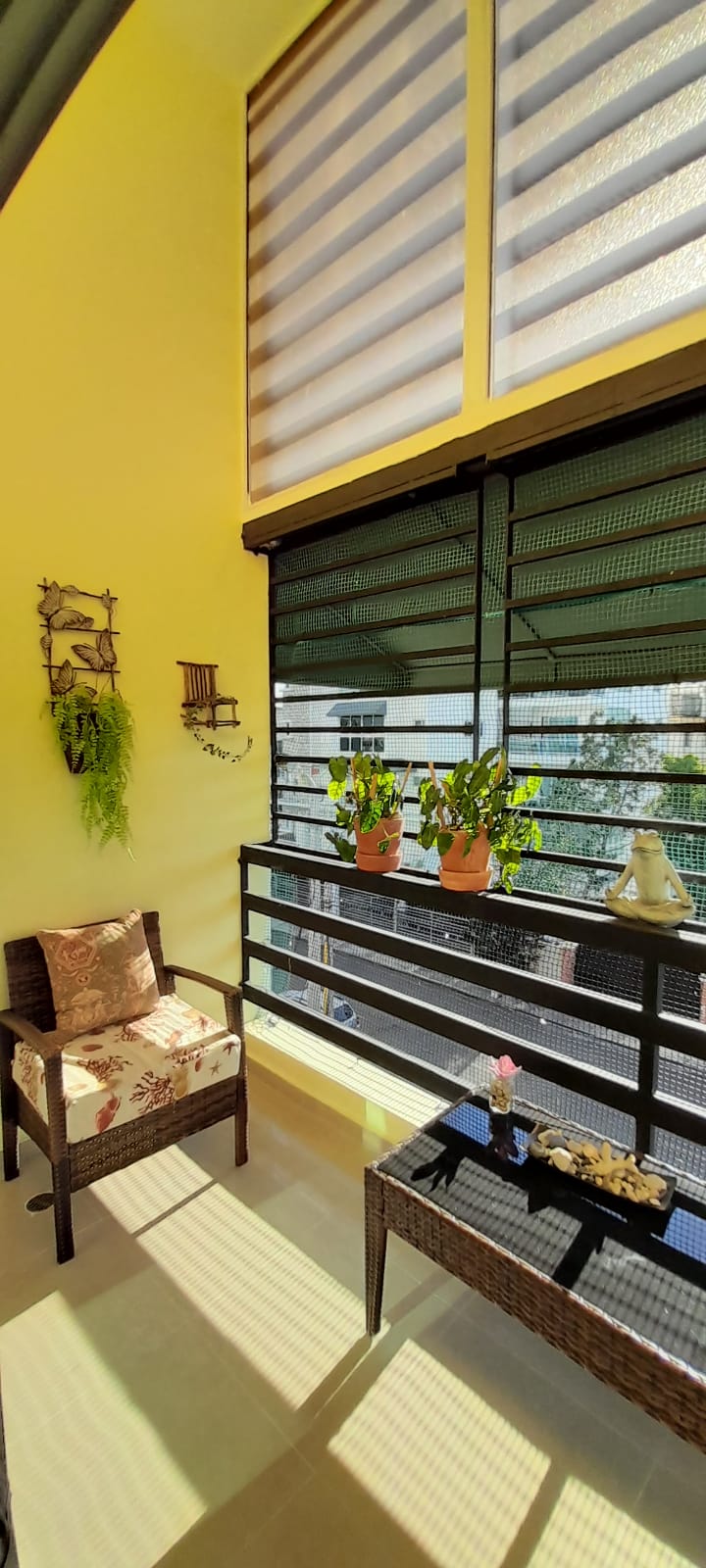 apartamentos - Apartamento 4to. Nivel con Terraza en Los Prados 8