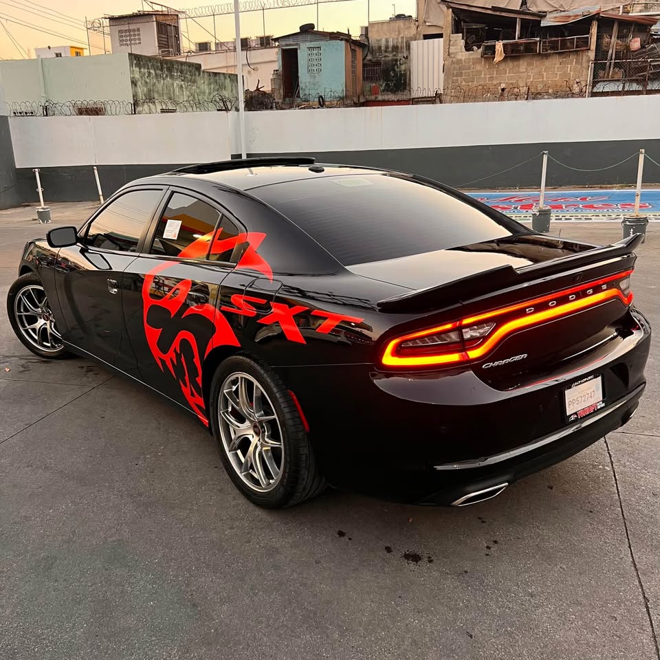 carros - Dodge Charger SXT 2019 5
