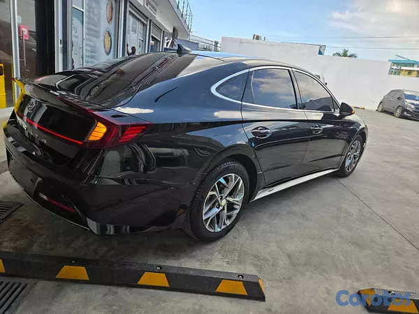 carros - HYUNDAI SONATA DN8 2020 NEGRO 7