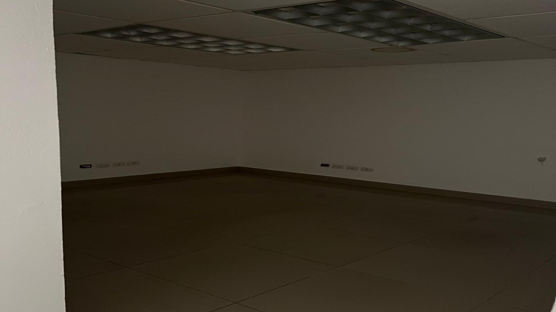 oficinas y locales comerciales - Alquilo 2do.Nivel Uso Comercial 8