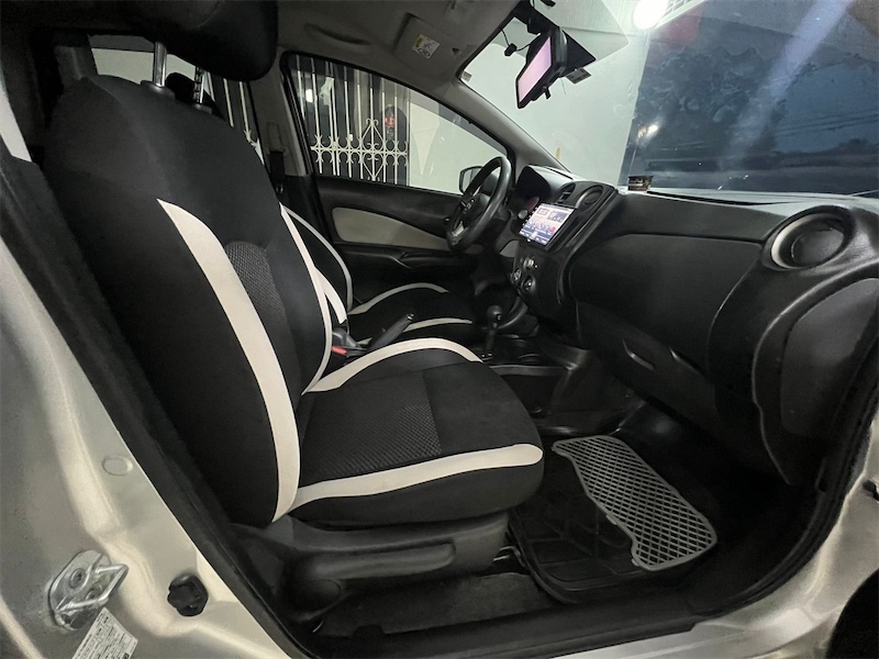 carros - NISSAN NOTE AÑO 2018 FULL 9