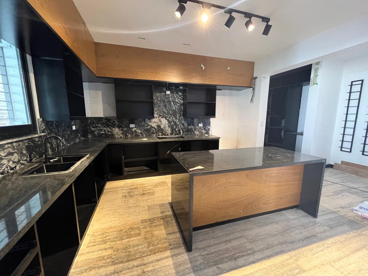 casas - Magnifica Vivienda con Gym y Piscina, Cerro Hermos 3