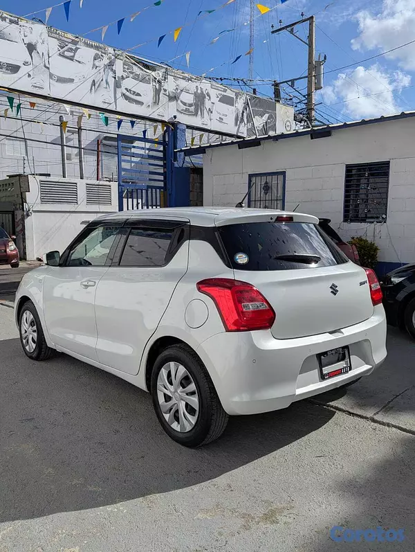 carros - SUZUKI SWIFT 2020 13