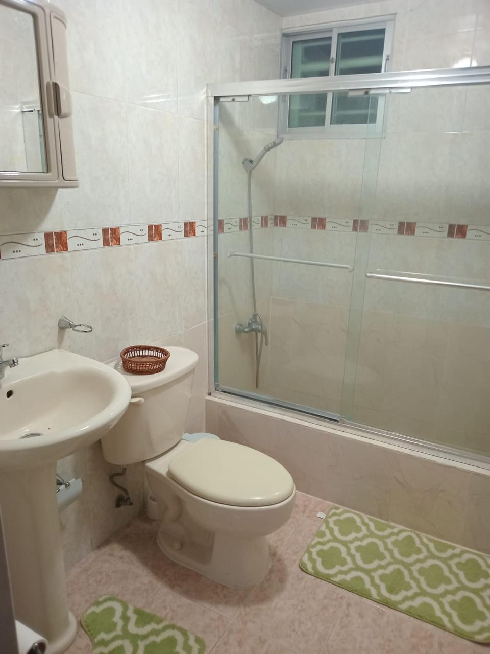apartamentos - Alquiler Apartamento de 3 Habitaciones, Gazcue 8