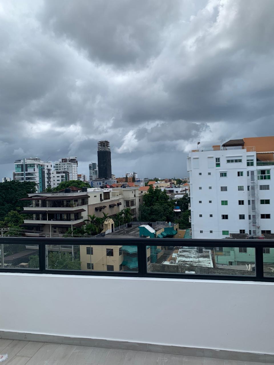 apartamentos - Alquilo Penthouse en Alma Rosa I