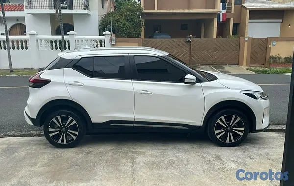 jeepetas y camionetas - Nissan Kicks 2023 15