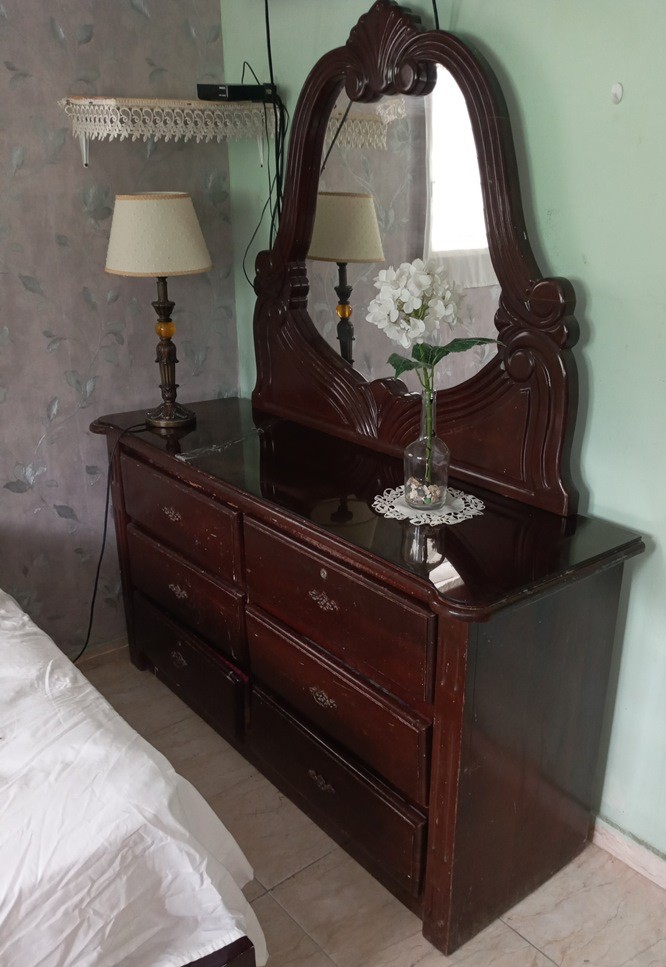 muebles y colchones - Gavetero con Espejo Enmarcado en Madera Preciosa Caoba 2