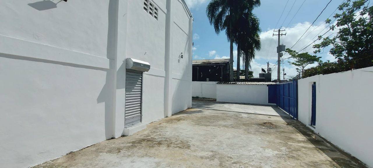 oficinas y locales comerciales - 🔵Alquilo Nave  600 mts prox al km 16 Aut. Duarte  4