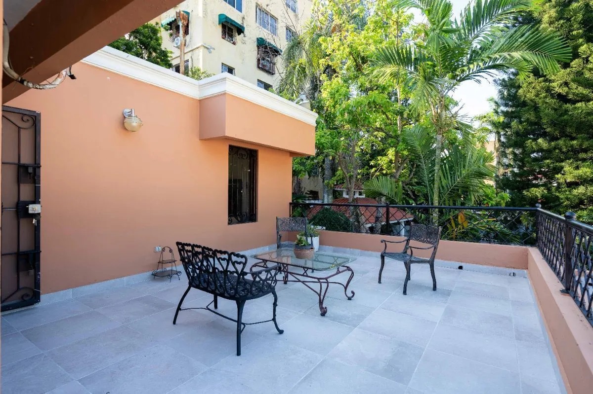 casas - Vendo Hermosa casa en Altos de Arroyo Hondo II 2