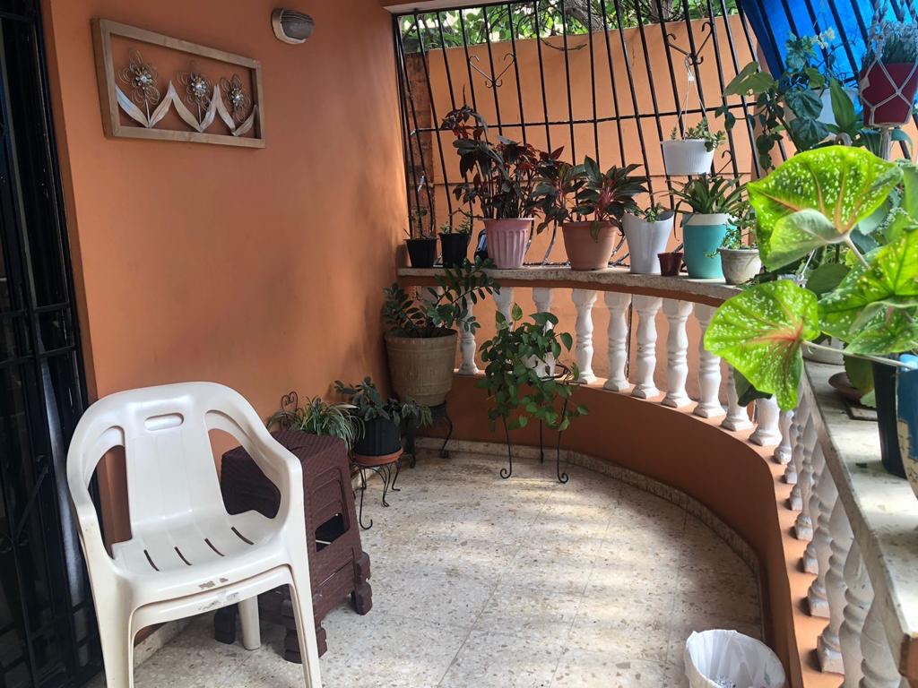 casas - ▶️Se vende casa 2 niveles en Cabirma del Este(Próximo a la Charles de Gaulle)📍� 5