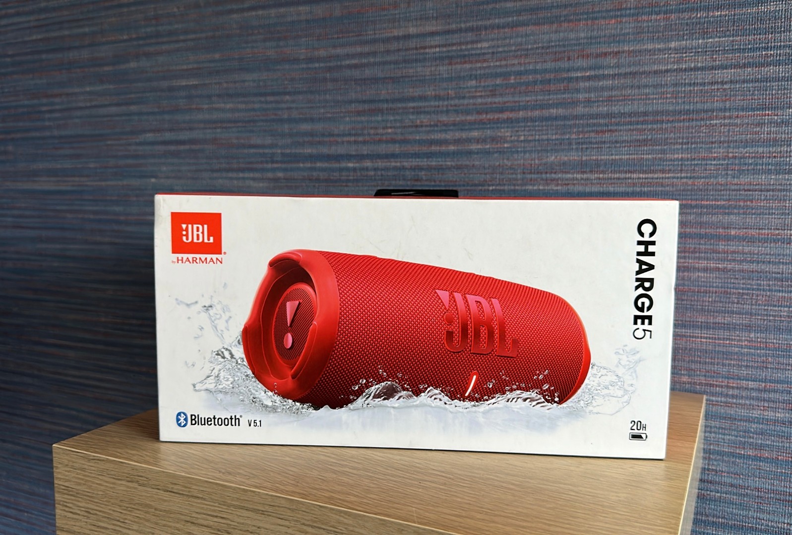 celulares y tabletas - Vendo Bocina JBL Charge 5 Rojo Nuevo, Original  1