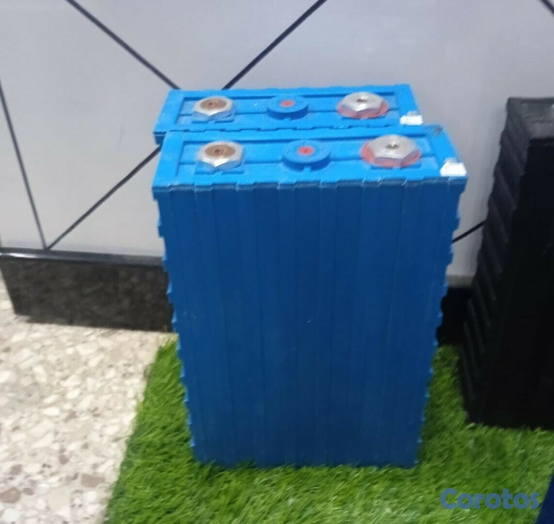 plantas e inversores - Baterias De Littio 200A 3