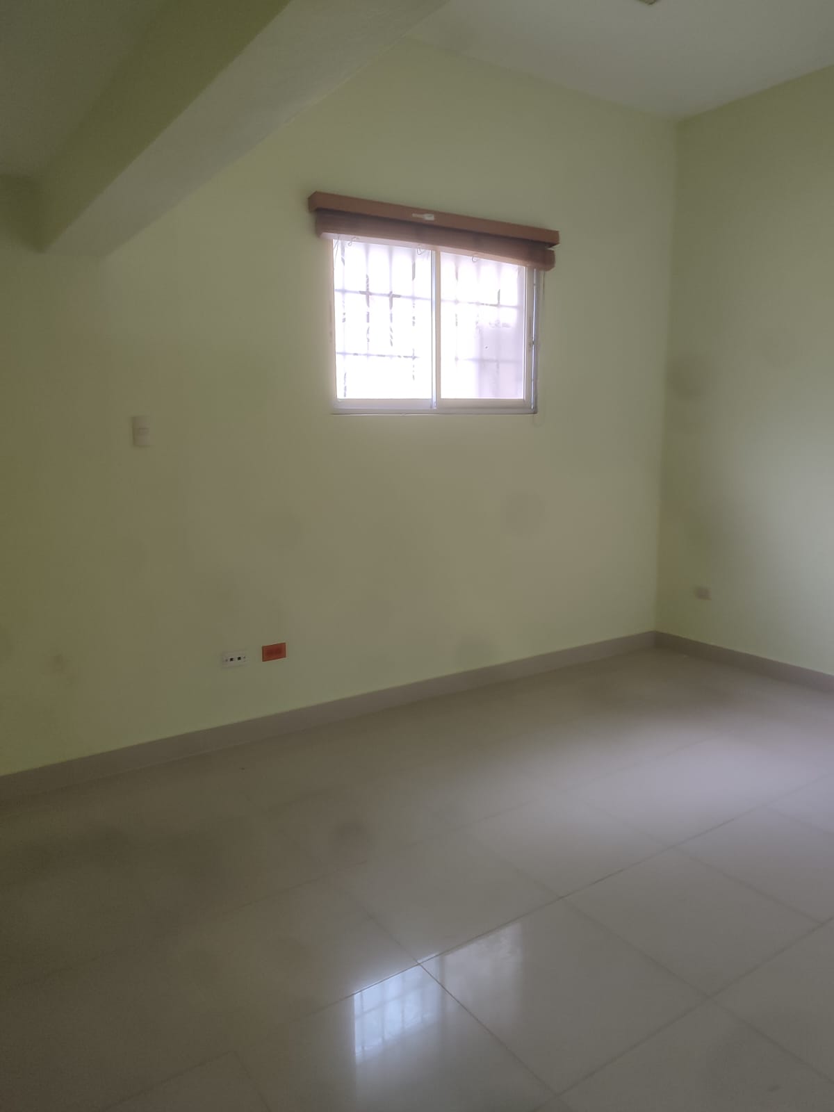 oficinas y locales comerciales - Local comercial en Gazcue.  8