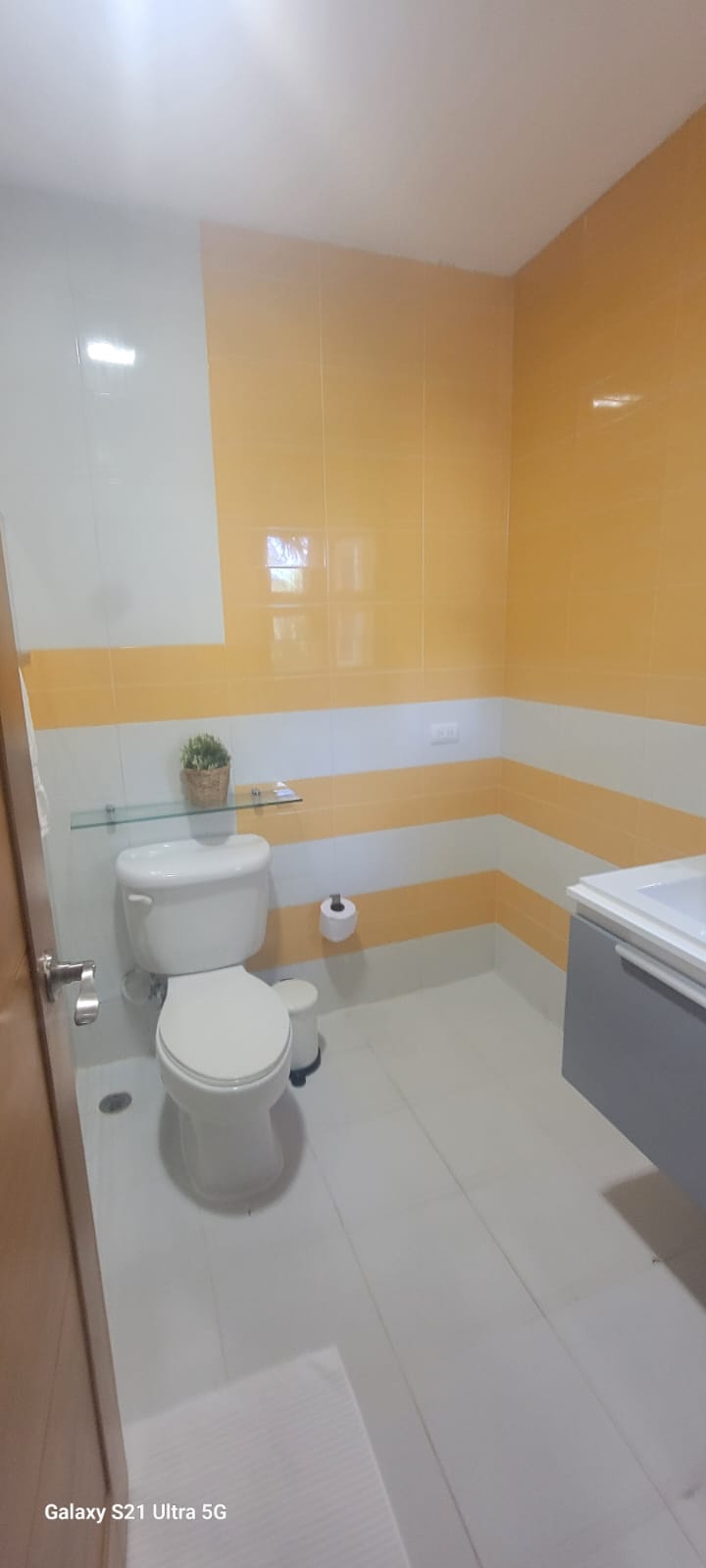 casas vacacionales y villas - Villa de 2 Niveles con 4 Habitaciones En Metro 9