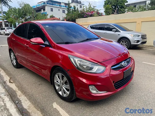 carros - Hyundai Accent 2012 4