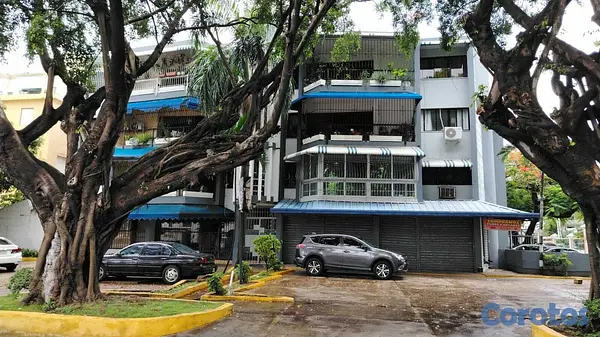 oficinas y locales comerciales - RENTO LOCAR COMERCIAL- EN EL SECTOR GAZCUE  4