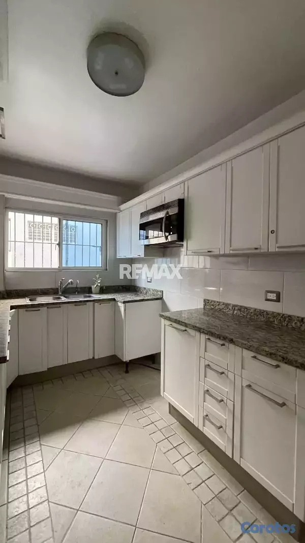 apartamentos - ESPACIOSO apartamento en alquile en EVARISTO MORAL 11