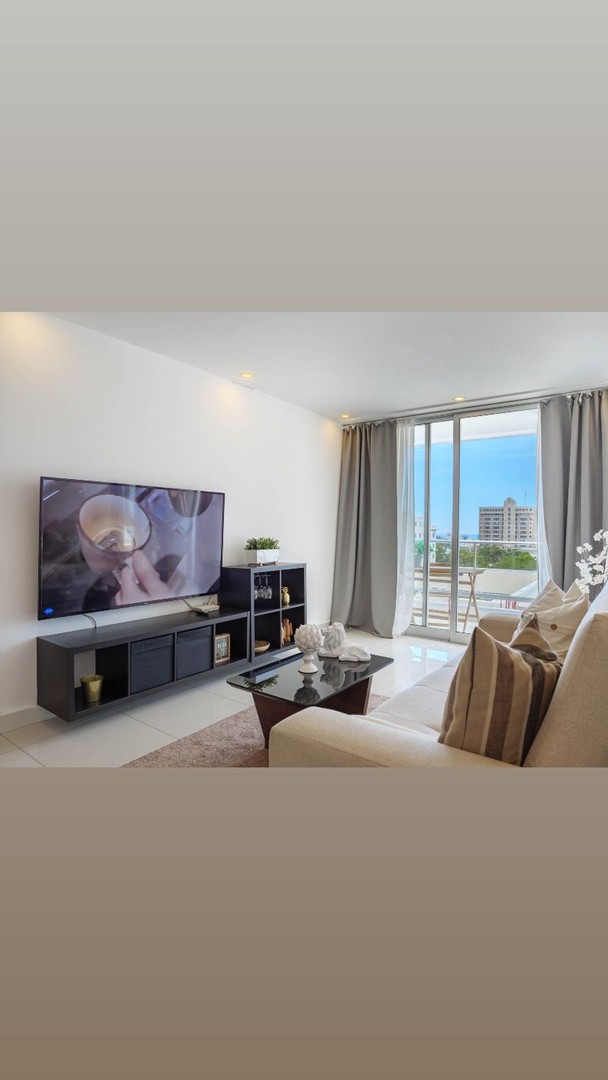 apartamentos - ALQUILO APTO EVARISTO MORALES, 3 HAB
usd$2,300 1