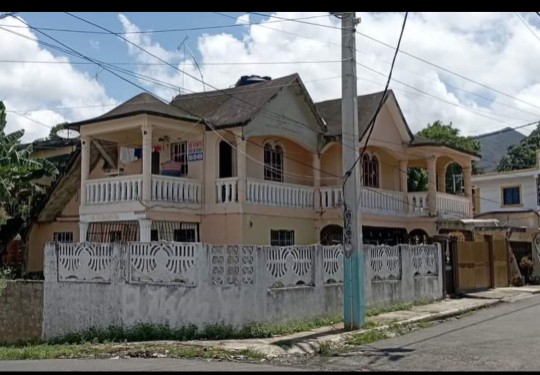casas - Casa de 2 niveles a 30 minutos de Santo Domingo  8