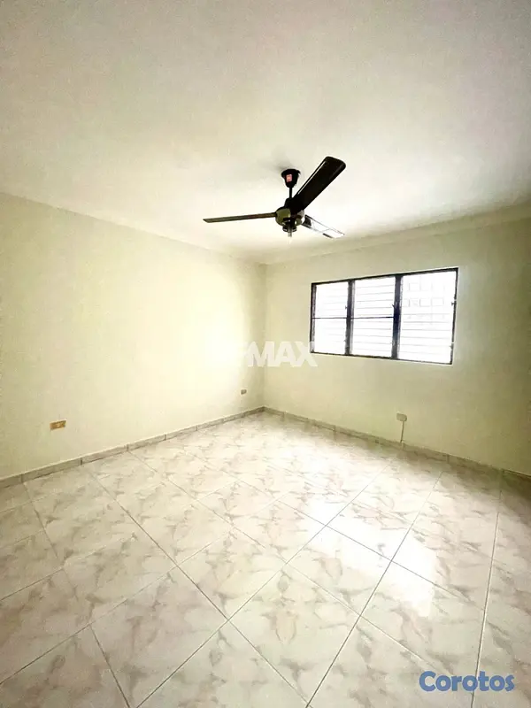 apartamentos - Apartamento en Alquiler en Evaristo Morales 8