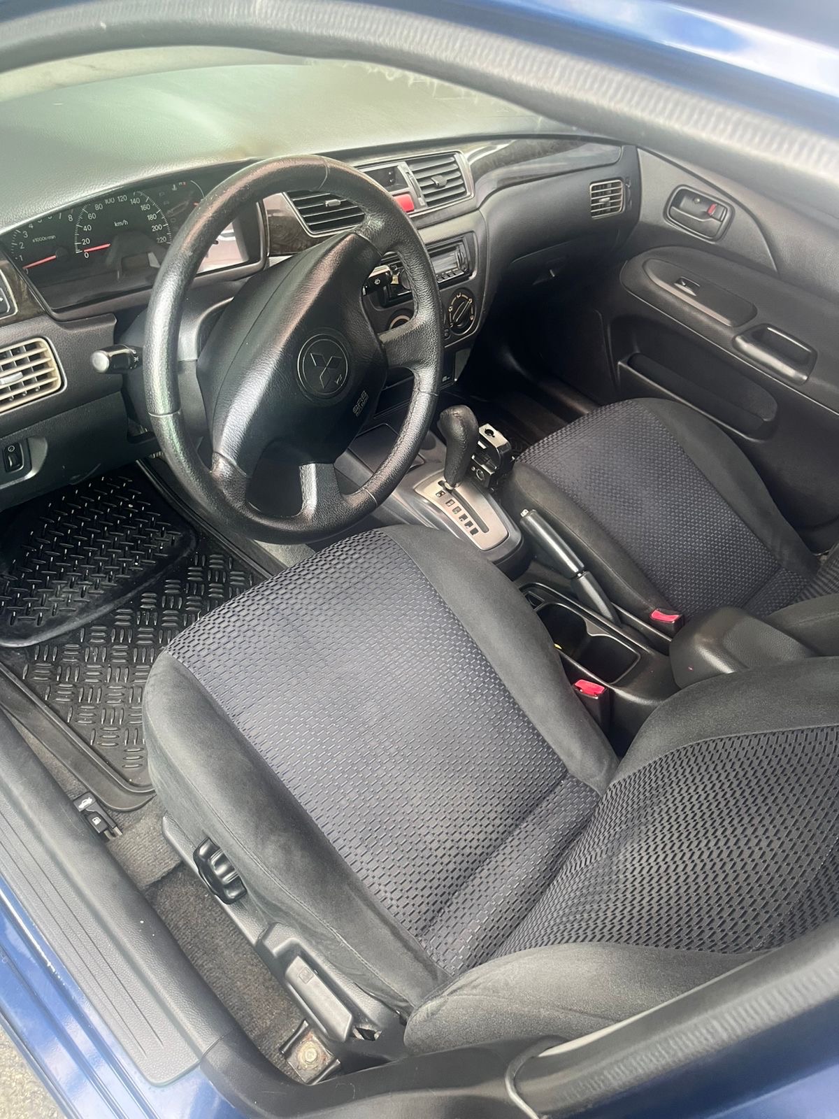 carros - Mitsubishi lancer 2003  7