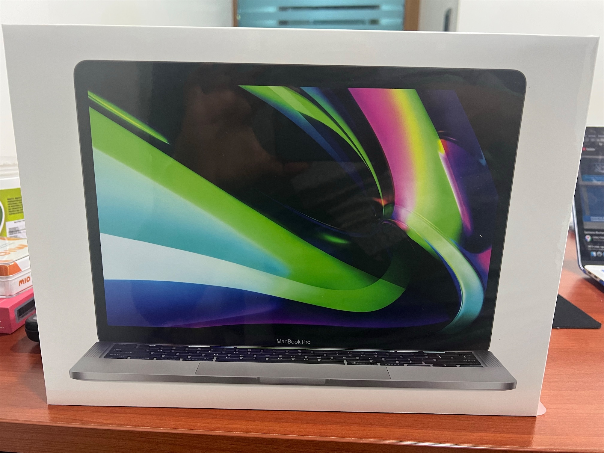 computadoras y laptops - MacBook Pro 13 pulgadas M2  256 GB / 8 ram nueva sellada