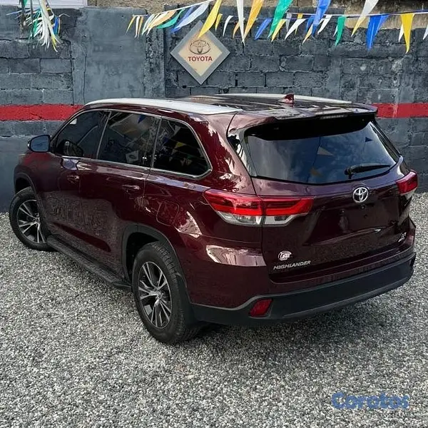 jeepetas y camionetas - TOYOTA HIGHLANDER LE PREMIUM 2018 10