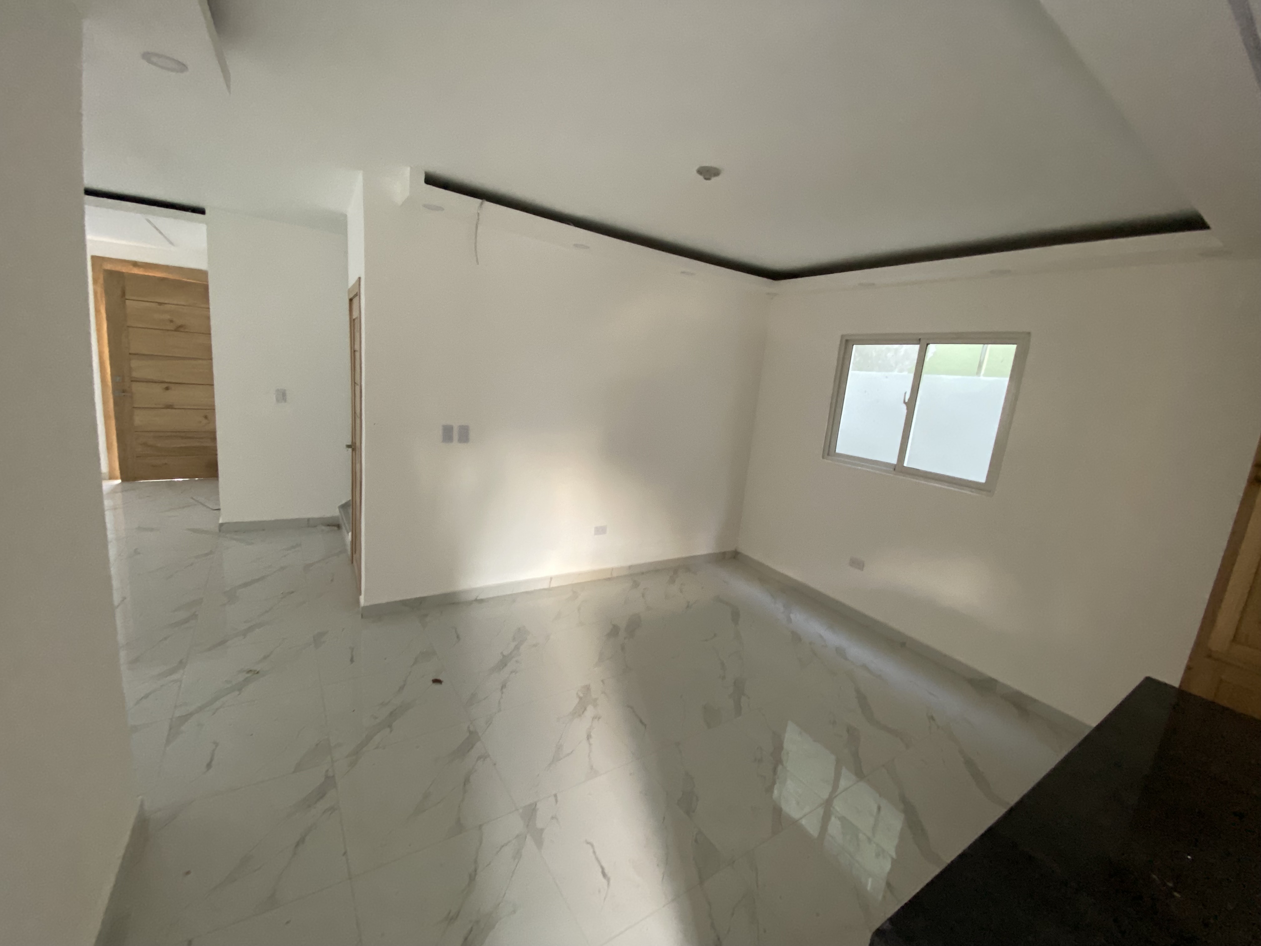 casas - CASA DE 2 STO DGO ESTE CON ASESÓ POR LA ECOLÓGICA Y LA ATOPISTA DE SAB ISIDRO 3