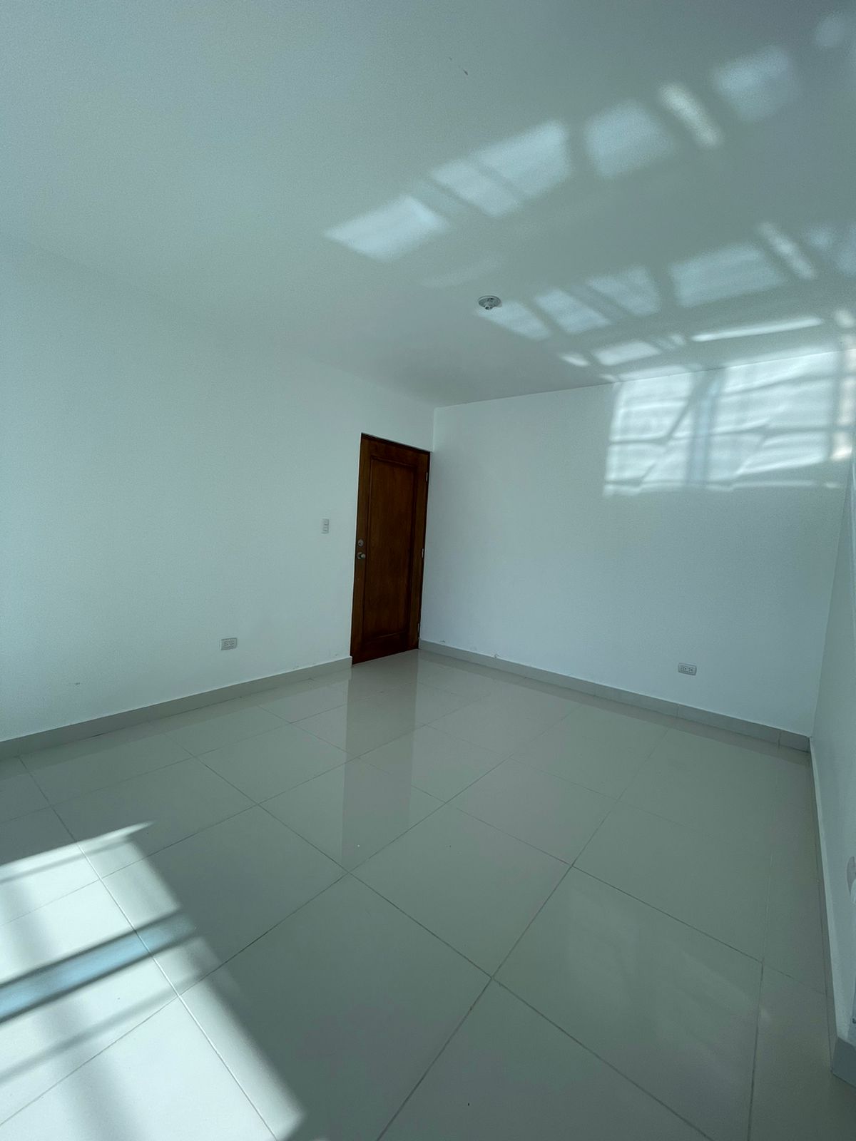 apartamentos - APARTAMENTO EN AV. HISPANOAMERICANA EN VENTA. 3