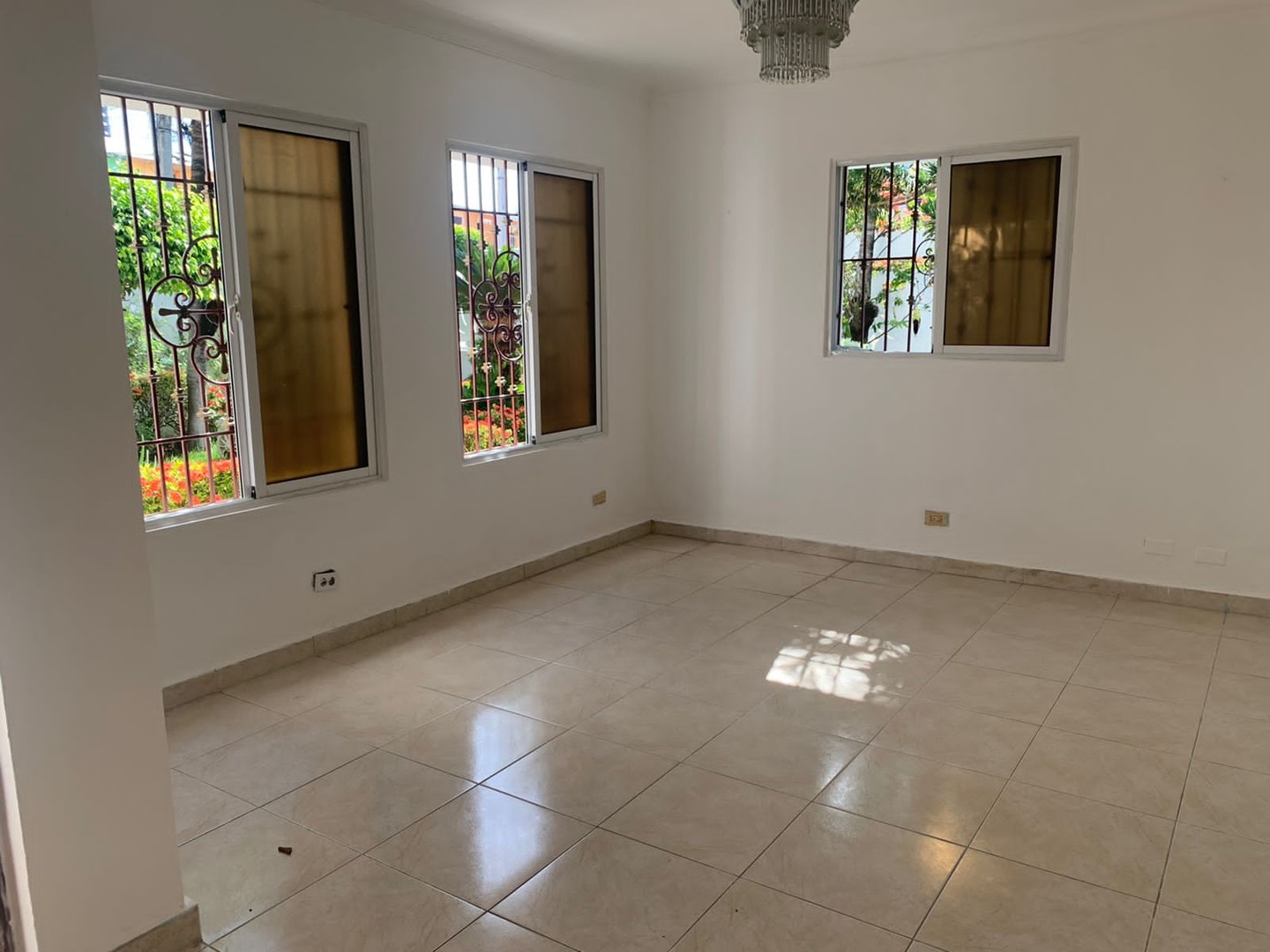 casas - Se vende casa en Av. España 5