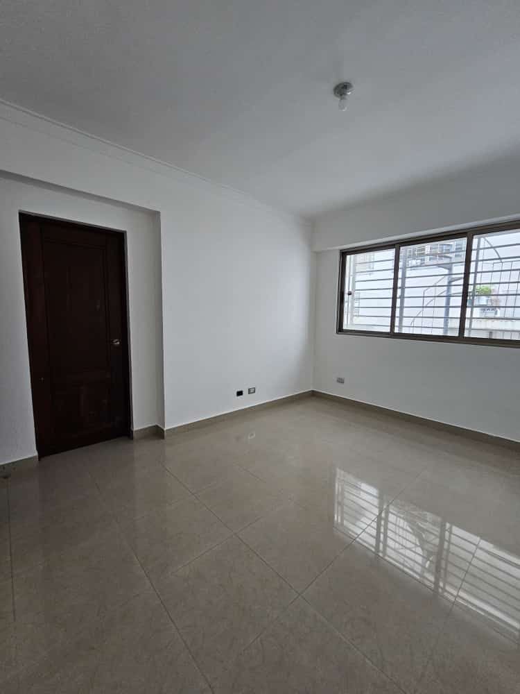apartamentos - hermoso apartamento en zona céntrica  8